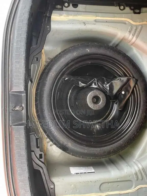 Toyota Aqua 2012 Car (Used)