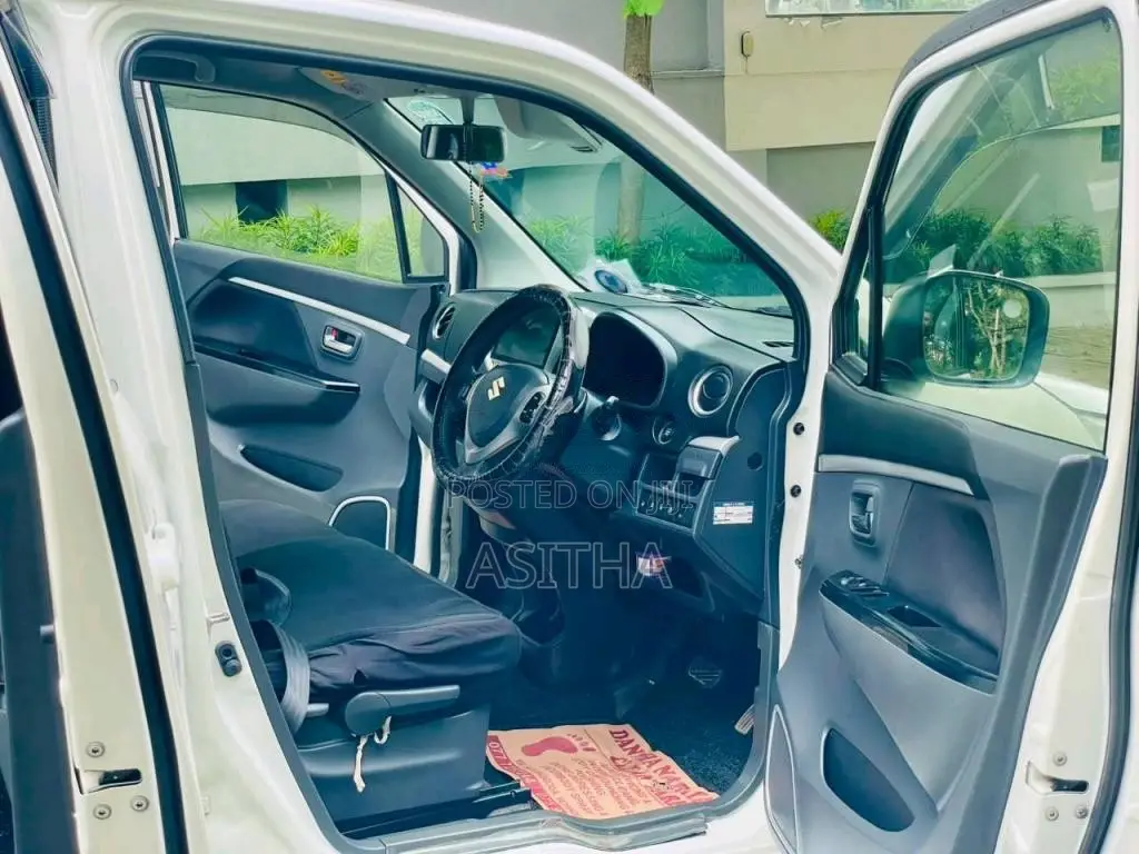 Suzuki Wagon R Stingray 2016 Car (Used)