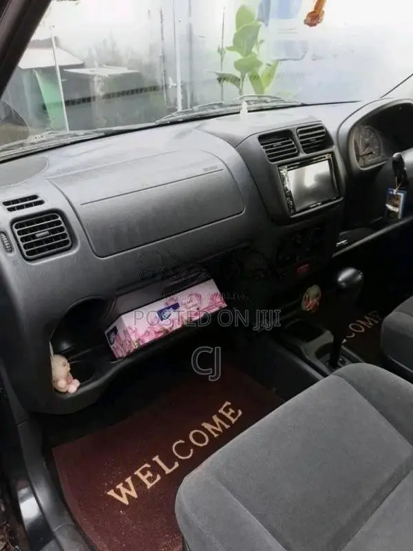 Suzuki Swift 2005 Car (Used)
