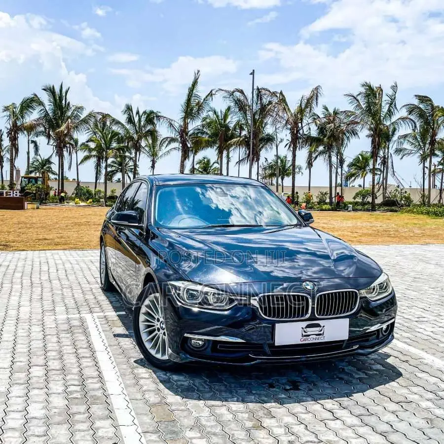 BMW 318i Luxury Line 2016 Car (Used)