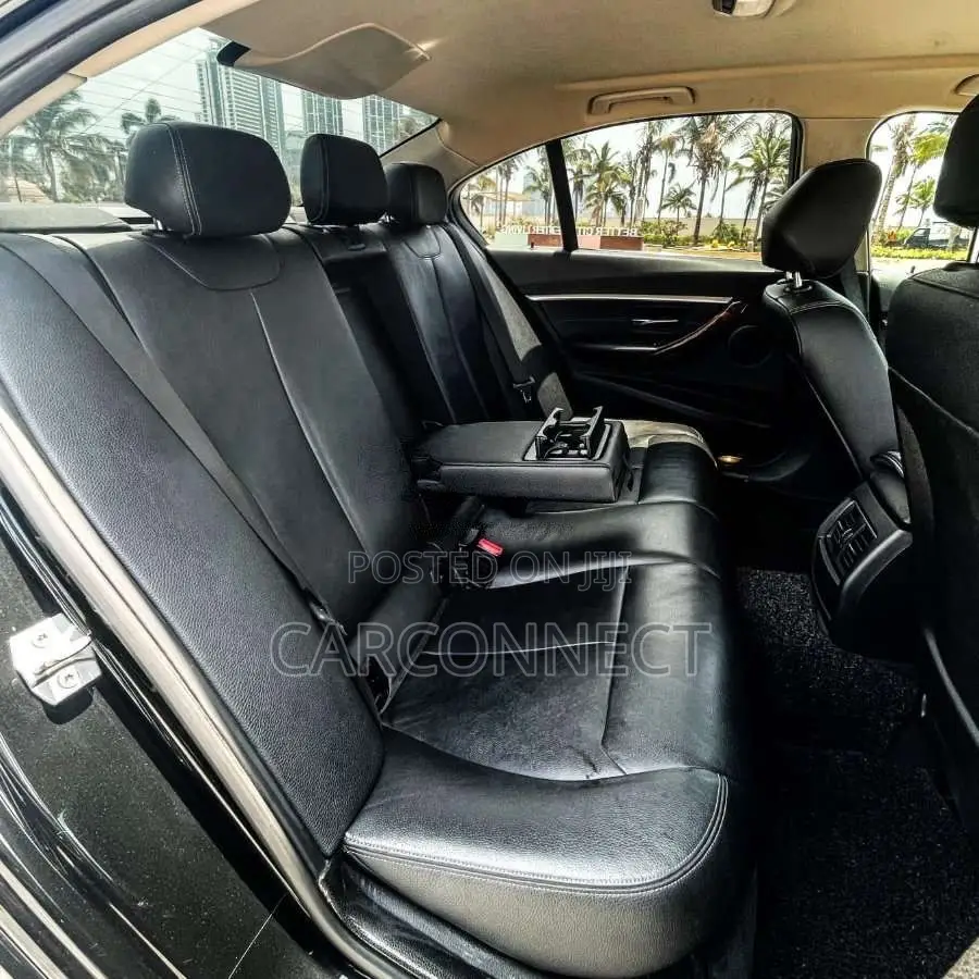 BMW 318i Luxury Line 2016 Car (Used)