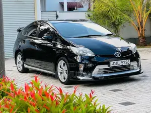 Toyota Prius S Touring 2014 Car (Used)