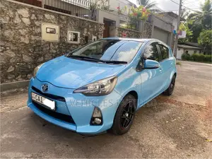 Toyota Aqua S 2013 Car (Used)