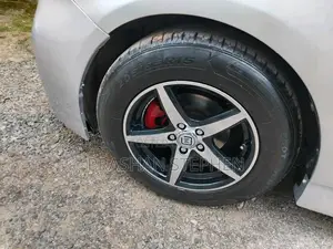 Toyota Prius 2013 Car (Used)