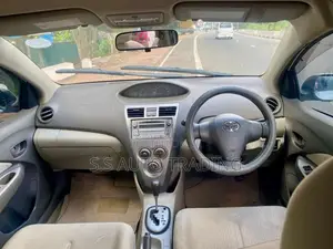 Toyota Belta 2010 Car (Used)