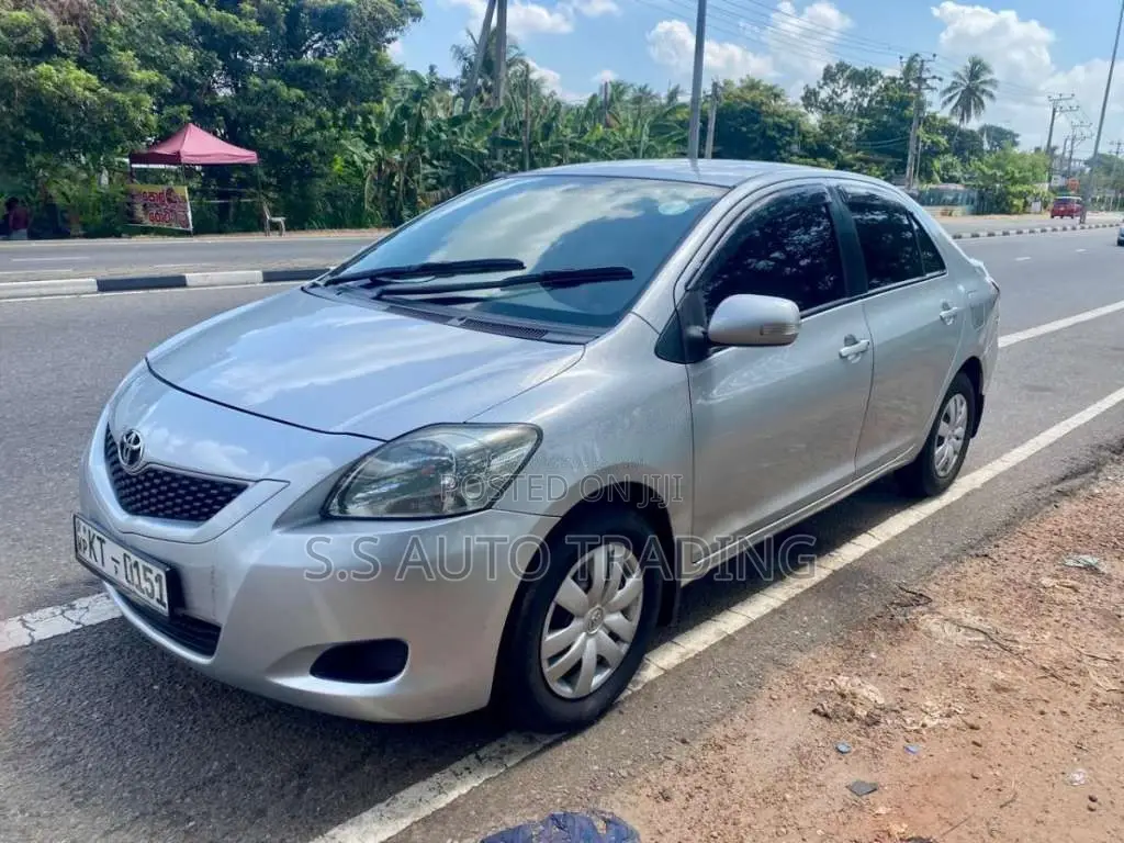 Toyota Belta 2010 Car (Used)