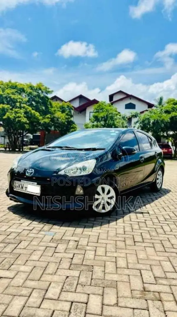 Toyota Aqua S Grade Limited 2013 Car (Used)