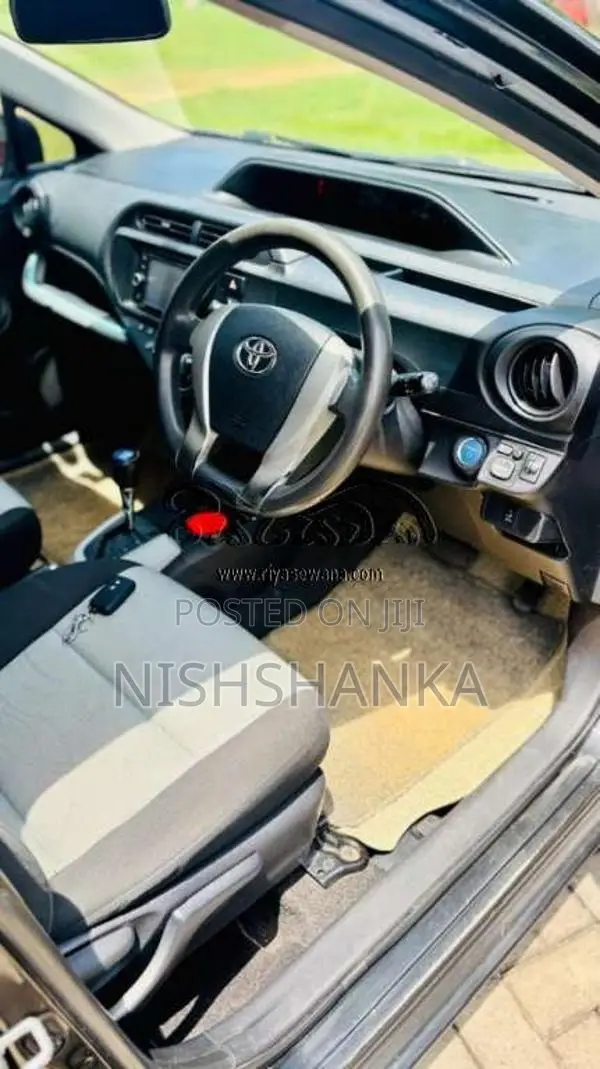 Toyota Aqua S Grade Limited 2013 Car (Used)