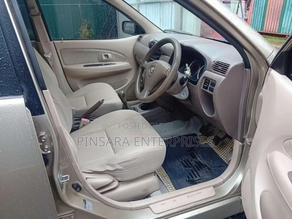 Toyota Avanza 2007 Car (Used)
