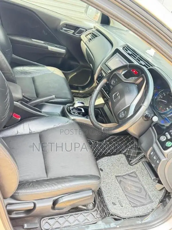 Honda Grace 2016 Car (Used)