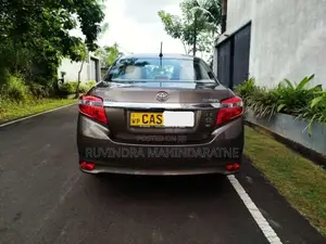 Toyota Yaris 2016 Car (Used)