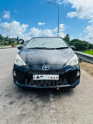 Toyota Aqua 2013 Car (Used)