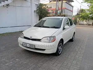 Toyota Platz 2005 Car (Used)