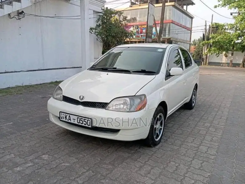 Toyota Platz 2005 Car (Used)