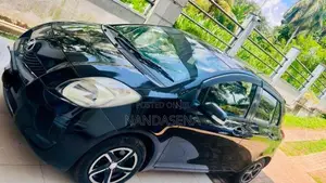 Toyota Vitz 2009 Car (Used)