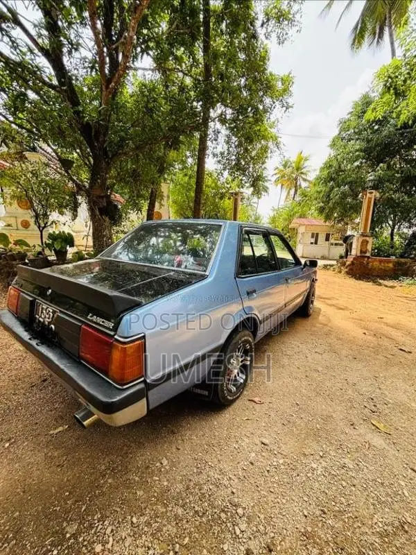 Mitsubishi Lancer Box 1980 Car (Used)