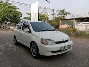 Toyota Platz 2005 Car (Used)