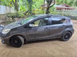 Toyota Aqua 2015 Car (Used)