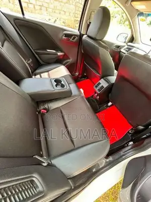 Honda Grace 2017 Car (Used)