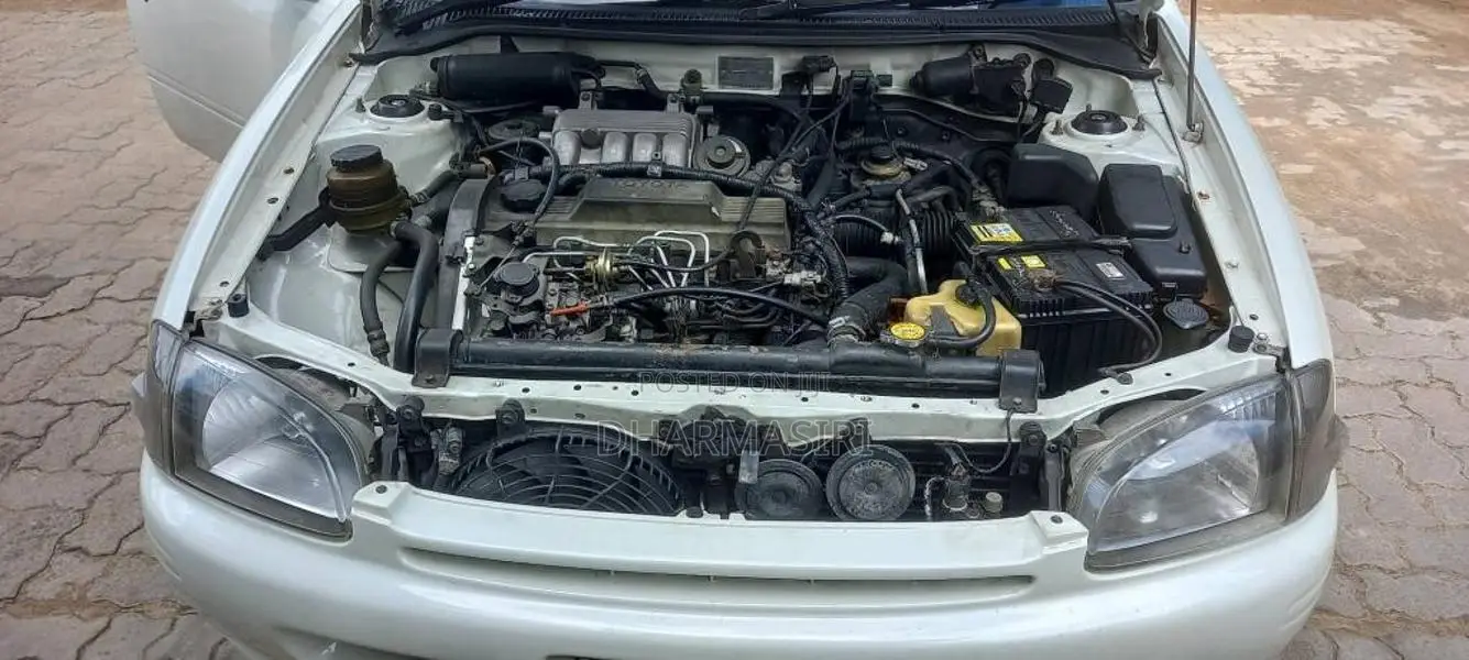 Toyota Starlet Np90 1998 Car (Used)