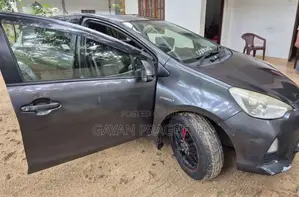 Toyota Aqua 2015 Car (Used)