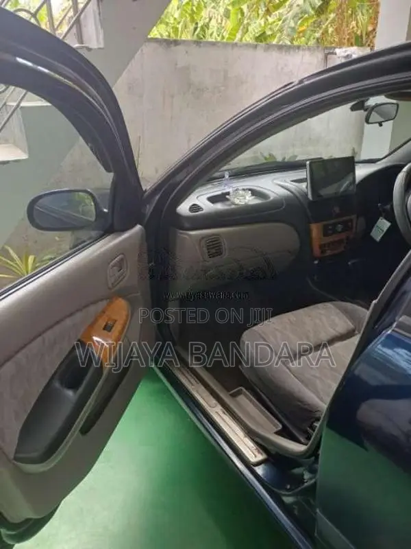 Nissan N16EX Saloon 2001 Car (Used)