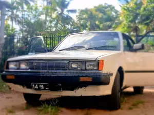 Toyota Corona 1983 Car (Used)