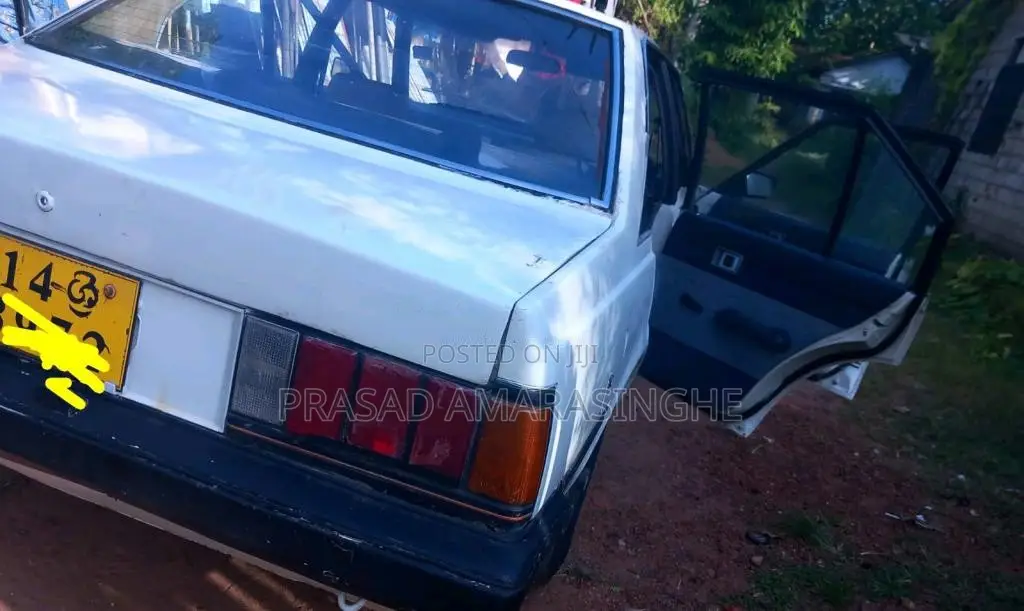 Toyota Corona 1983 Car (Used)