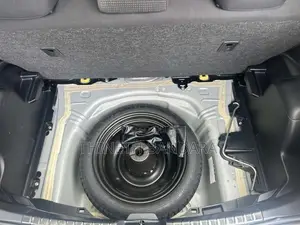 Toyota Vitz 2016 Car (Used)