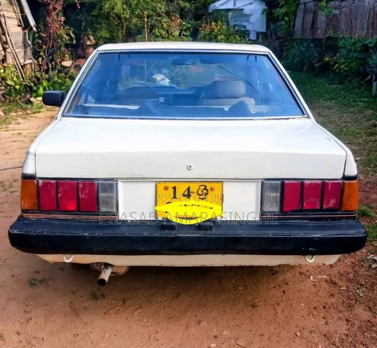 Toyota Corona 1983 Car (Used)