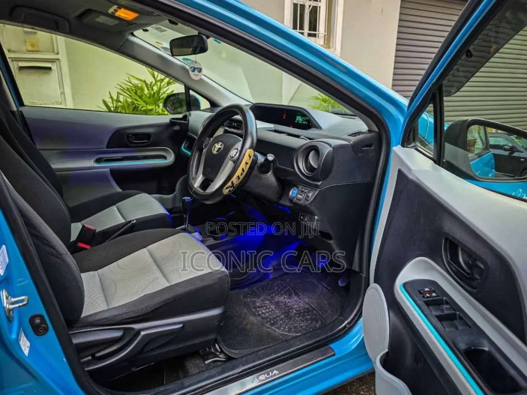 Toyota Aqua S Grade 2013 Car (Used)