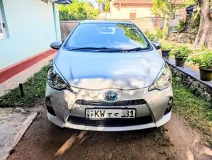 Toyota Aqua 2012 Car (Used)