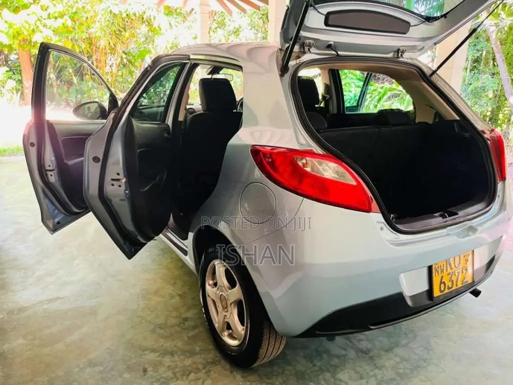 Mazda Demio 2007 Car (Used)