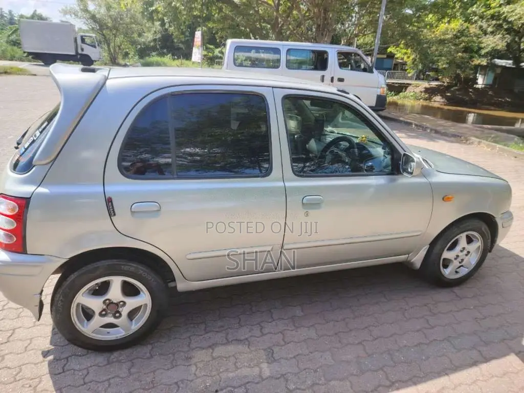 Nissan March K11 2001 Car (Used)