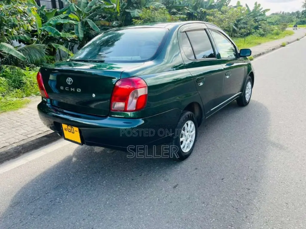 Toyota Echo Platz 1999 Car (Used)
