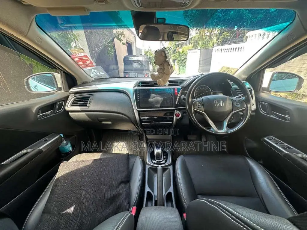 Honda Grace 2015 Car (Used)