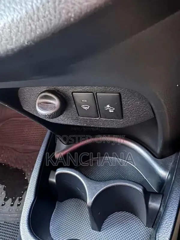 Toyota Vitz Edition 2 2018 Car (Used)