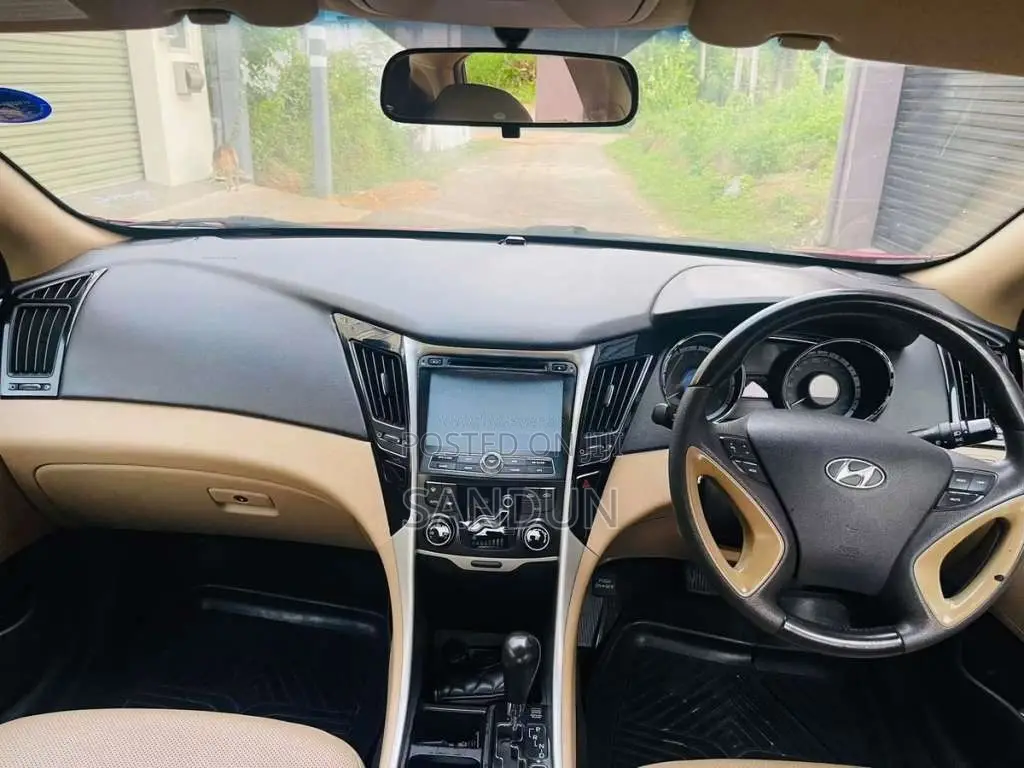 Hyundai Sonata 2010 Car (Used)