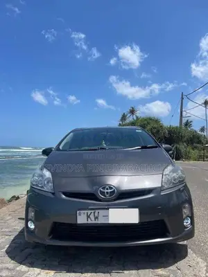 Toyota Prius 2011 Car (Used)