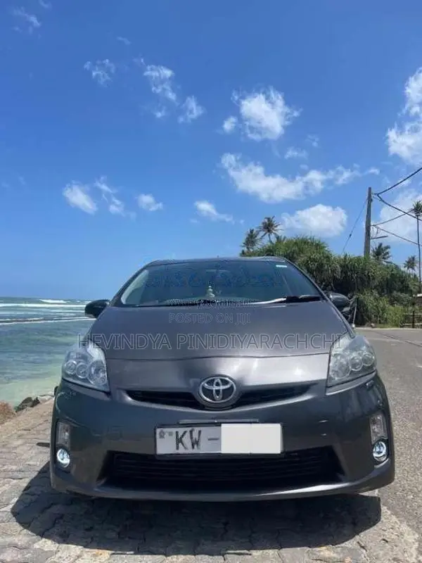 Toyota Prius 2011 Car (Used)