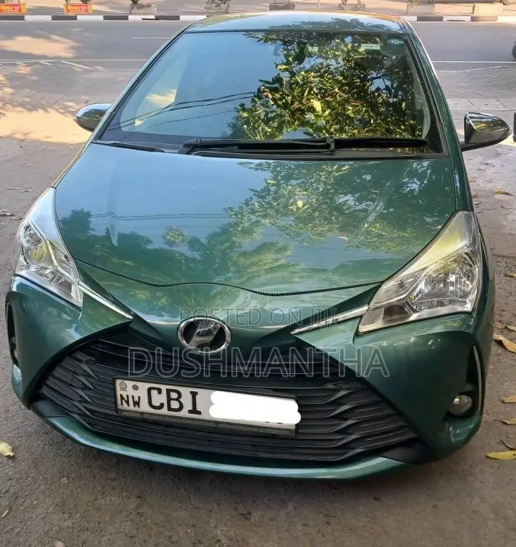 Toyota Vitz Jewela 2017 Car (Used)