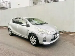 Toyota Aqua G Grade 2013 Car (Used)