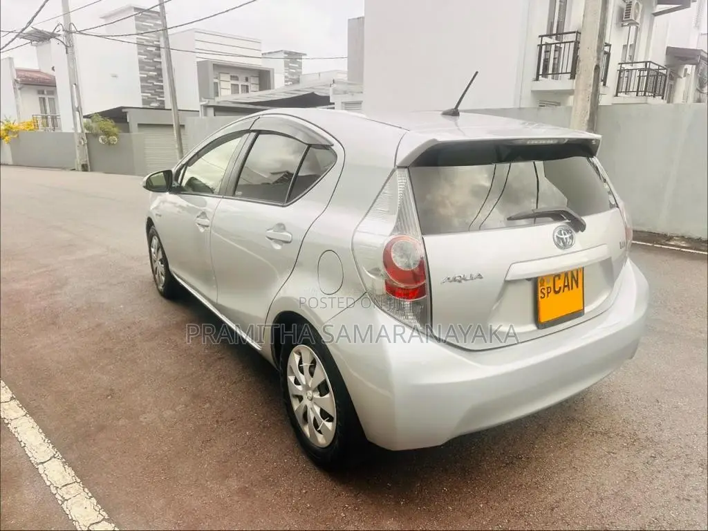 Toyota Aqua G Grade 2013 Car (Used)