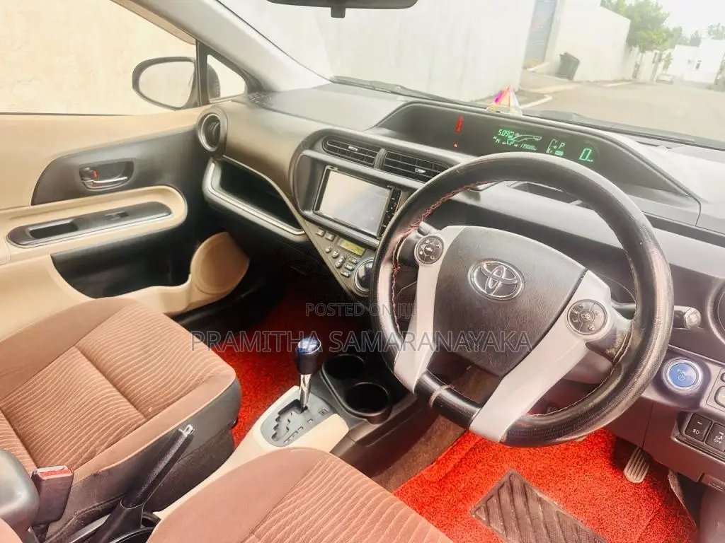 Toyota Aqua G Grade 2013 Car (Used)