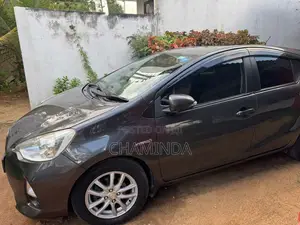 Toyota Aqua 2012 Car (Used)