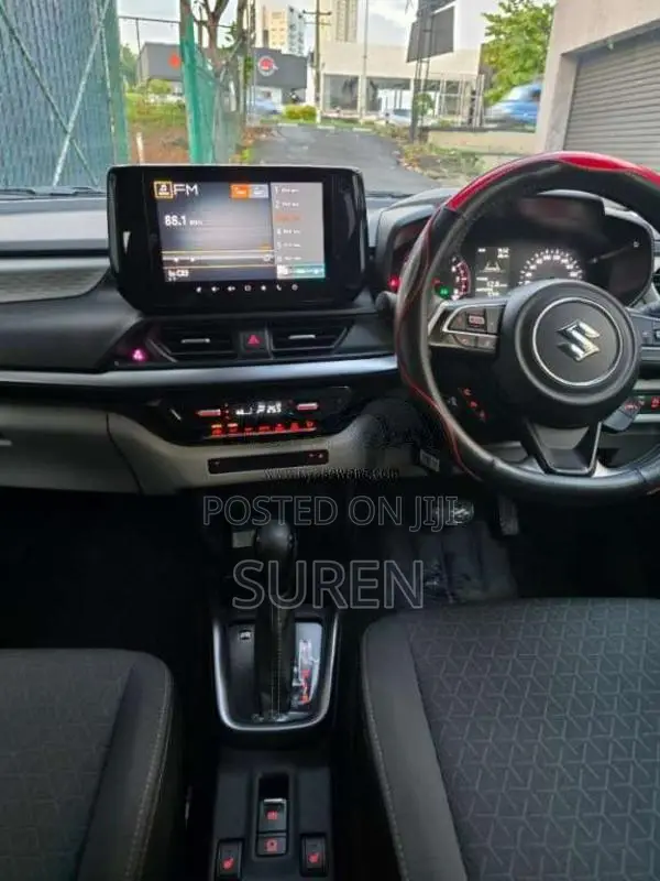 Suzuki Swift 2024 Car (Used)