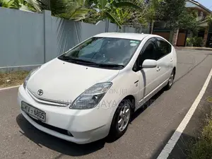 Toyota Prius 2012 Car (Used)