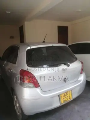 Toyota Vitz 2010 Car (Used)