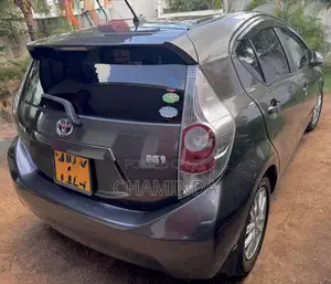 Toyota Aqua 2012 Car (Used)