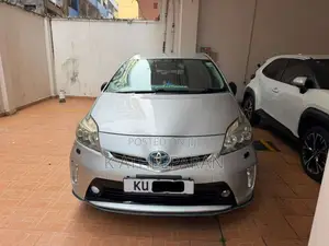 Toyota Prius 2011 Car (Used)
